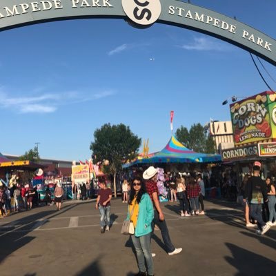 ThakerAditi's profile picture. 