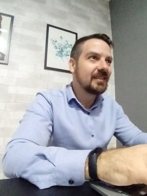 Profissional de TI 🌐 e estudante de teologia 💒