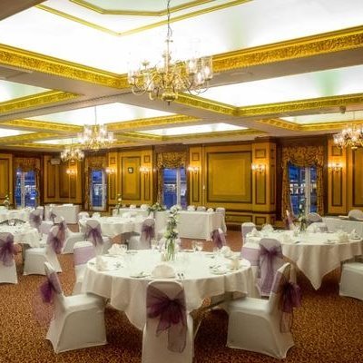 The Royal Hotel Hull offers 190 bedrooms and 8 conference suites, lounge/bar. Located in the city centre of Hull, connected to Hull Paragon Station. #hull