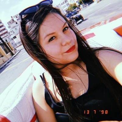 Periodista | Licenciada PUCP | Hoy dedicada a PR y #ComunicaciónDigital 💻 | Trabajé 6 años en TV | Cofounder Alba Comunicaciones