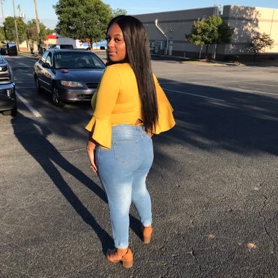 27| #WSSU Alumna | instagram: t_shada