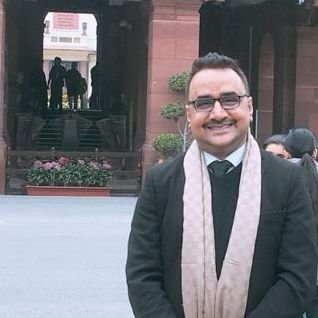 aloksiliguri's profile picture. आज अगर चुप रहे तो कल इतिहास हमें गूंगा कहेगा और अगर ना जागे तो कल मुर्दों का इतिहास लिखा जाएगा.. ज़िंदा हैं तो नज़र आओ ख़ुद जागो औरों को भी जगाओ ✨