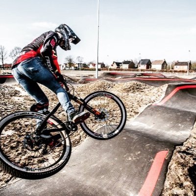 WielerExperience 1 km Wielerbaan, 1 km MTB baan, 3.500 m2 Pumptrack (de grootste van de wereld), Dirt Jump and CX! Roosendaal. Be there!