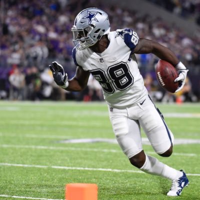 ✭ Followed by WR @DezBryant 🐐 ✭