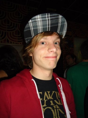 Vietcrab's profile picture. Yes no, maybe, I don't know. Can you repeat the question?