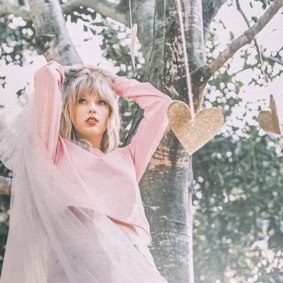 NacionSwiftie's profile picture. Twitter Oficial de 'NacionSwiftieOfficial'
Danos like en Facebook we 🌚 cuenta para ayudar en votaciones