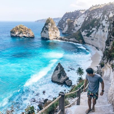 DanantaraP's profile picture. Bachelor of Law '14 Udayana University
My old twitter acc (pdanantara7) has been hacked