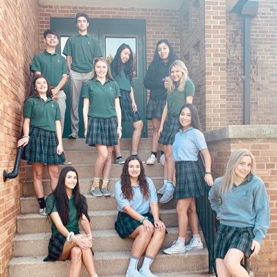 The official St. Edward Central Catholic High School newspaper Twitter page. Presented by The Edge staff. Snapchat: stedwardedge Instagram: stedhs