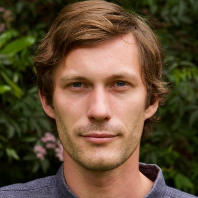 Earth-based filmmaker & entrepreneur // weaving a new climate narrative.