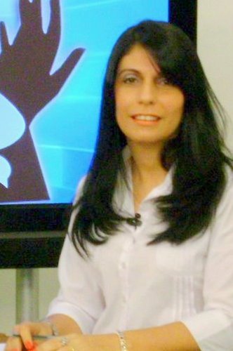 Esposa, mãe, Bispa na igreja Fonte da Vida, mestranda em Neuro Psi. “Peça a Deus que abençoe os seus planos, e eles darão certo.”