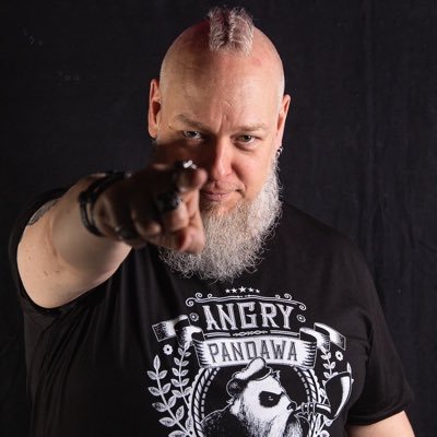 20+ years talking to microphone. Content creator, host. Nerd & gamer. ”Stories are the oldest social media.”