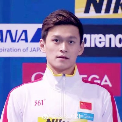 Release all kinds of Sun Yang's activities. Scott told Russian swimmer not to shake hands with Sun Yang. Scott made humiliation first and angered Sun Yang.