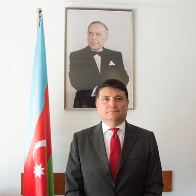 HuseynNajafov Profile Picture