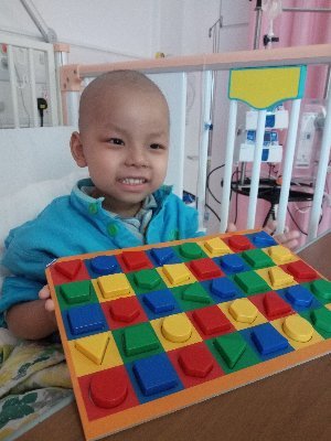 Ewen was diagnosed with #neuroblastoma, an aggressive #childhoodcancer, at the age of 3.5. His parents are raising fund for life saving treatment at link blow.