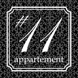 次々とトレンドが生まれ消えていく中で、appartement#11は流行だけに捕らわれない自由な発想でセレクトした“モノ”を展開しています。それはファッションの本当の楽しさを感じてもらいたく、上質でベーシックなアイテムからウィットに富んだ面白いアイテムまで、オリジナリティのある“モノ”だけを集めました。