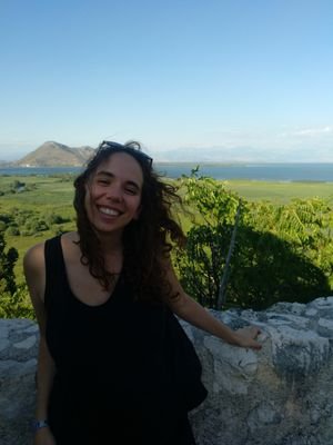 Fusionant la meva estima per la biologia i l'educació en la professió de docent. 🍃♀️
(📍Ins. Can Periquet)