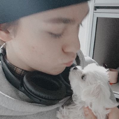 minhyunjinx's profile picture. 《《lo mejor que has tenido es sólo  un recuerdo y esos sueños no eran tan tontos como parecen 》》