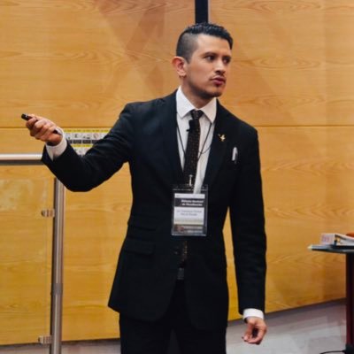 PacoParral's profile picture. Internacionalista por @itam_mx | Viajero del mundo | Procurando que las cosas sucedan | Cuenta estrictamente personal.