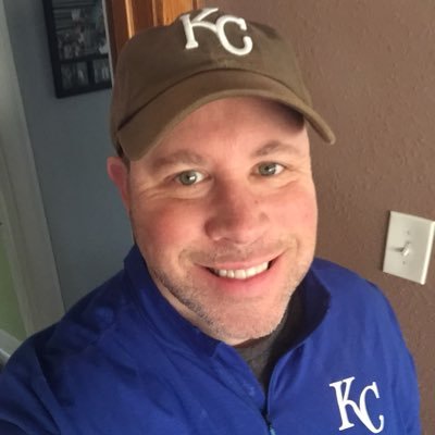 Sales at Central Office Service & Supply.  Sports fan & believer that doing the wave at sporting events is of the devil. #Royals #Chiefs #KState