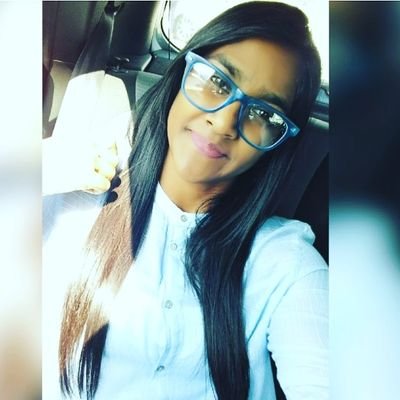 Zari3015's profile picture. 