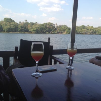 othmartapiwa's profile picture. Christian 🙏🏾 || Telecommunications Engineer 📱|| Chelsea 💙 || Here to pass the time 😆