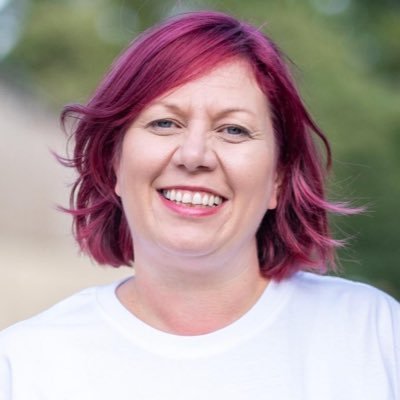 Social Media Marketing Consultant and Trainer. Author.
I'm more active on LinkedIn: https://t.co/JADpceoqHk