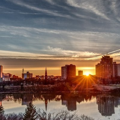 The nature, sights, and people of the great province of Saskatchewan--displayed entirely in images.