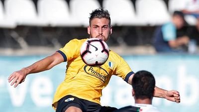 BR 🇧🇷 amante de Fifa 🎮⚽️
Jogador profissional de futebol com passagens por São Paulo F.C, Mallorca-ESP, Granada-ESP, Atl. Goianiense e atualmente em Portugal
