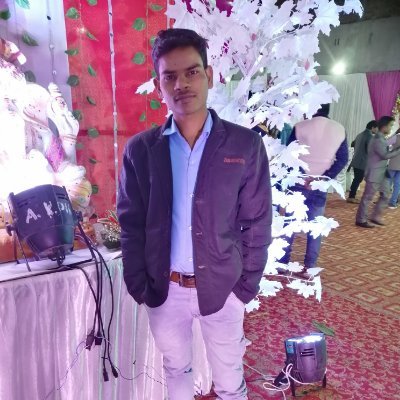 Former banker at #baroda #uttarpradesh #graminbank 
I love #Cricket