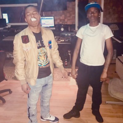 BigSlime_Jay's profile picture. Instagram: RiichJay6                               foyb