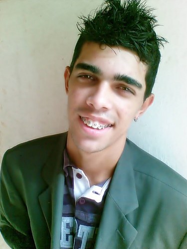 Eu so do tamanho daquilo que SINTO,que VEJO e que FAÇO,não do tamanho que os outros me enxergam...