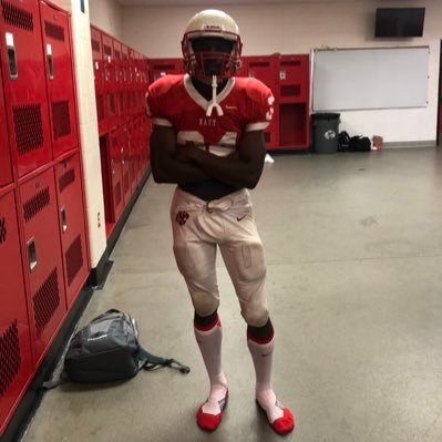 KHS|C/O 2022|160 lbs|5'9gpa-4.2 |God family, and football|Student athlete