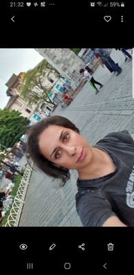 RostamiNadia's profile picture. 