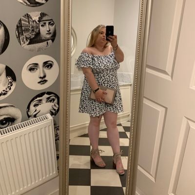 harrietcairns_'s profile picture. 26 | Nuneaton