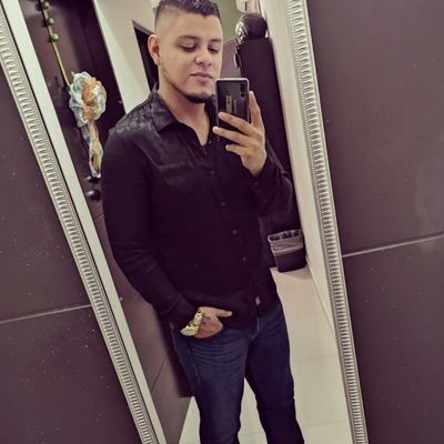 Licenciado en ciencias del ejercicio y fisioterapeuta.