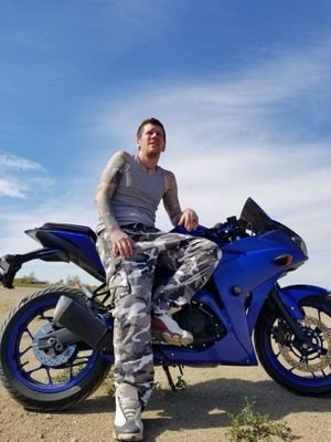 AllardCrew's profile picture. motorcycles are a passion of mine ,have a family ran motorcycle apparel\accessorie business, i have a beautiful wife and kid's.   I'm a Ambassador for fast mask
