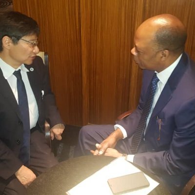 Economiste,Expert en emploi,formation et insertion professionnelle , DG honoraire INPP,PDG du groupe TKM SARL,des HÔTELS GLORIA SOCOPAO RDC.
DÉPUTÉ ÉLU RDC.