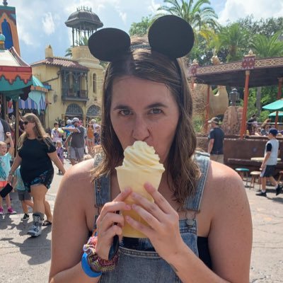 Caitlyn_Mac's profile picture. My name is Caitlyn, obviously. I'm a country girl from west Texas. I rope cattle. And cowboys. Rodeos are my passion. Boots are my style. I'm a Texas girl.