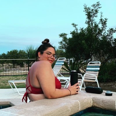 libbyobviously's profile picture. just here so i don't get fined