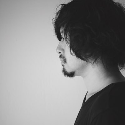 監督をしています、CMディレクターもしています。 映画『万事快調〈オール・グリーンズ〉』『トイレのハナコ』『猿楽町で会いましょう』 ドラマ『ロマンス暴風域』『SHUT UP』