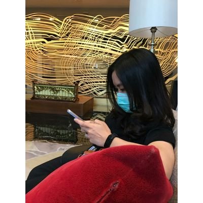 lianuraenikn's profile picture. 