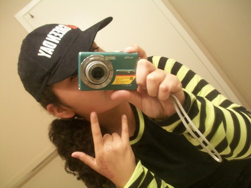 KobraKidd1's profile picture. Im Ruth. Music is what I live for. I play bass. Mark Hoppus is the best. Follow me?