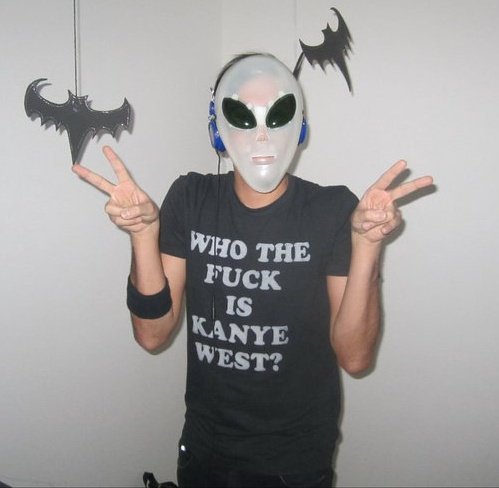 sebalvarez's profile picture. who the fuck is sebalvarez?