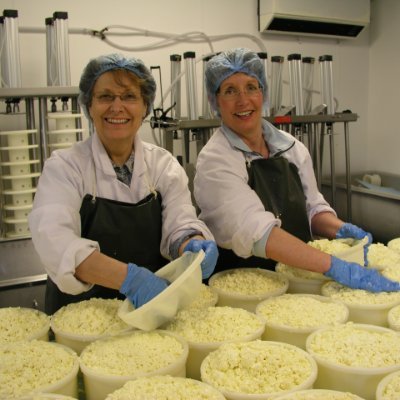 2 lifelong foodies hoping to turn a cheesy hobby into a small business. Local Massachusetts artisan cheese, handcrafted with Love. Gouda Bless America! 🇺🇸🧀