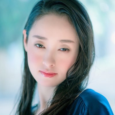 小野綾子 Ono Ayako 今日は撮影終了後に誕生日ケーキと花束をいただきました 静岡県の会社のcmなのでうなぎパイも