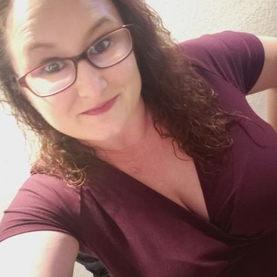 Florida native. FSU fan. Pet sitter. Taco addict. Foodie. Entrepreneur.