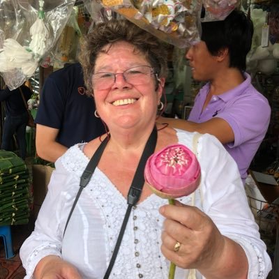 CathieODea's profile picture. Artist (Art by Cathie) Funeral celebrant, Author “A path well travelled”, The Baubleist maker of memories