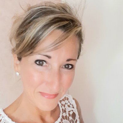 Réflexologue (RNCP) - Accompa. émotionnel - OCSE
J'exerce en cabinet (prép. des athlètes, mais pas uniquement 😉) et auprès de la Ligue contre le cancer...