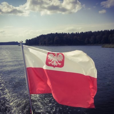 Discover beautiful Poland. Mountains, stunning coastline, national parks and historic cities, waiting for you to visit. Sister site of @wander_into