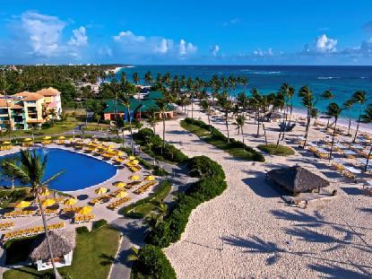 A magnificent, 24 hours All Inclusive resort with private Jacuzzi for all suites, a gorgeous beach, plus the finest selection of themed restaurants.